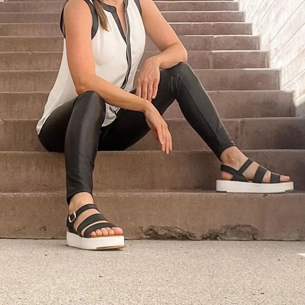 Sandals - Picture 2 of 15